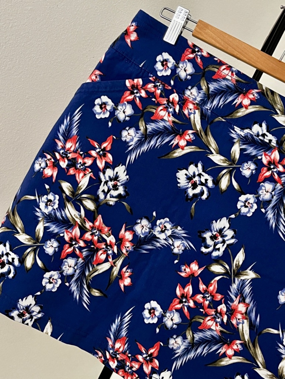 🌺 Mario Serrani Italy Floral Liesure Skort | Coastal Country Club Chic | Golf - Picture 6 of 9
